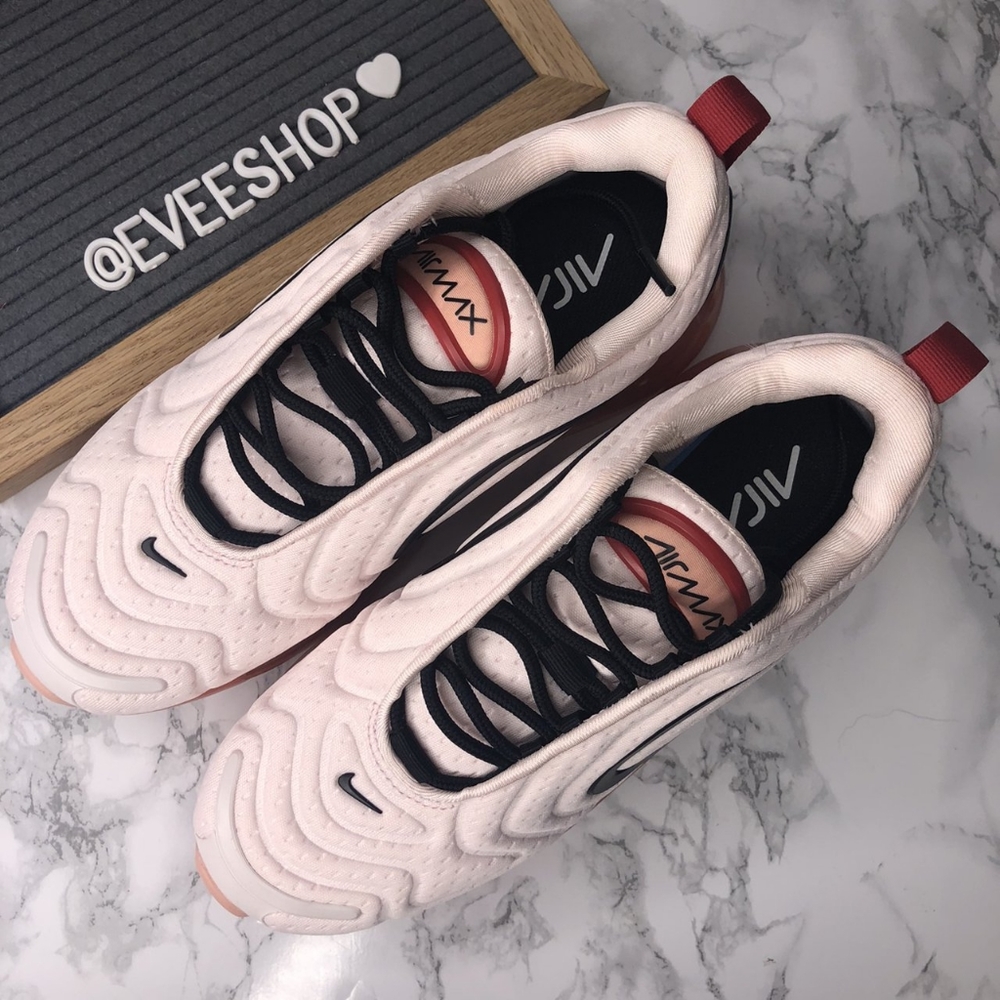 Nike Air Max 720 - Picture 4 of 4